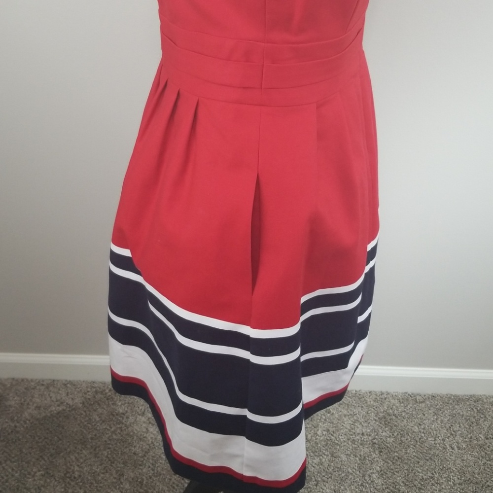 THE LIMITED SLEVELESS DRESS - Picture 5 of 8